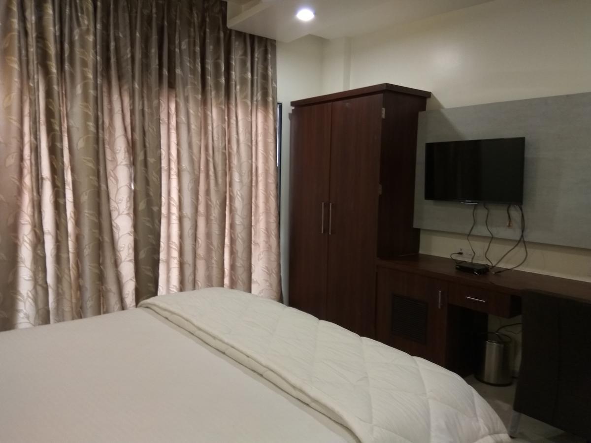 Manasi Inn Satara Eksteriør bilde